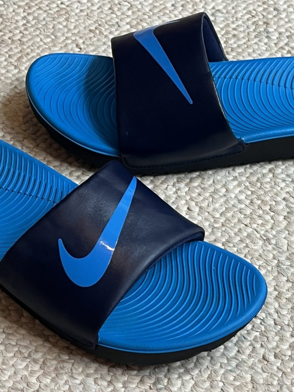 NIKE Kawa Slides Boy's Size 5Y Youth Blue Slides Sandals Shoes 819352-402